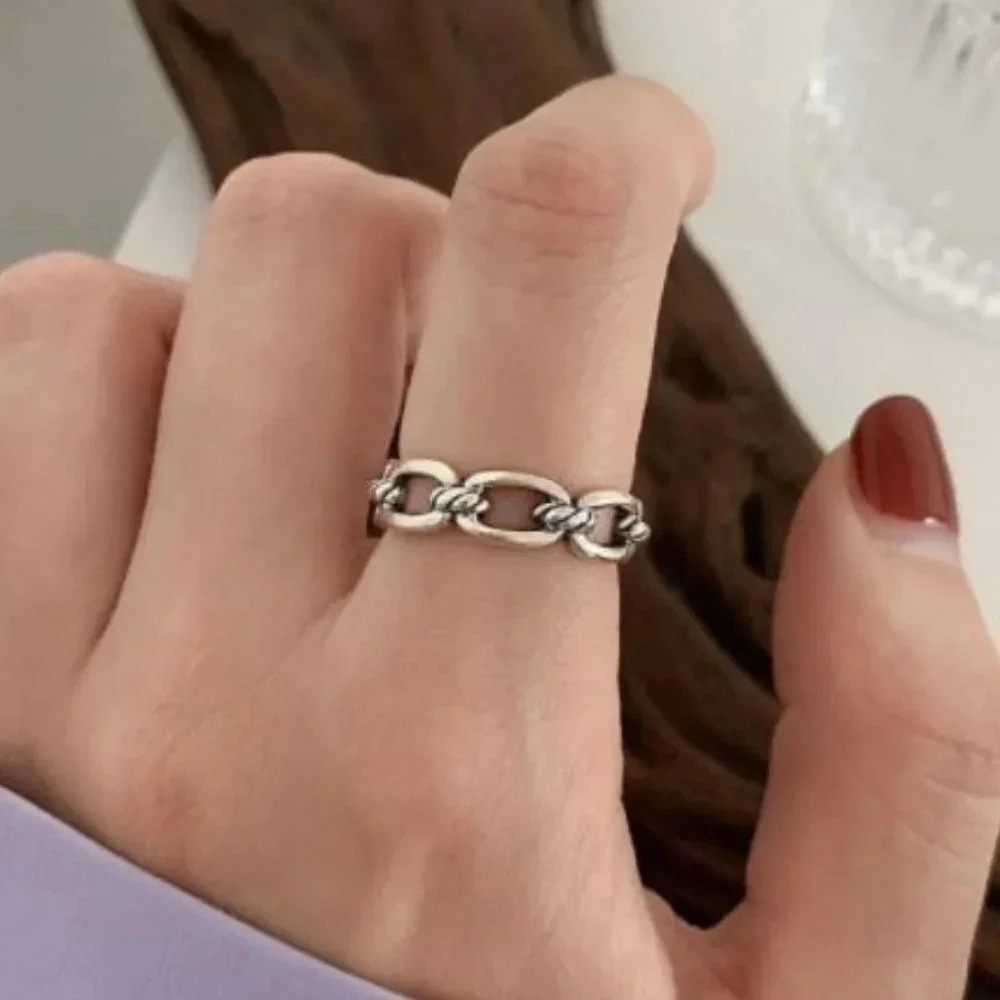 Minimalist 925 Sterling Silver Buckle Chain Ring